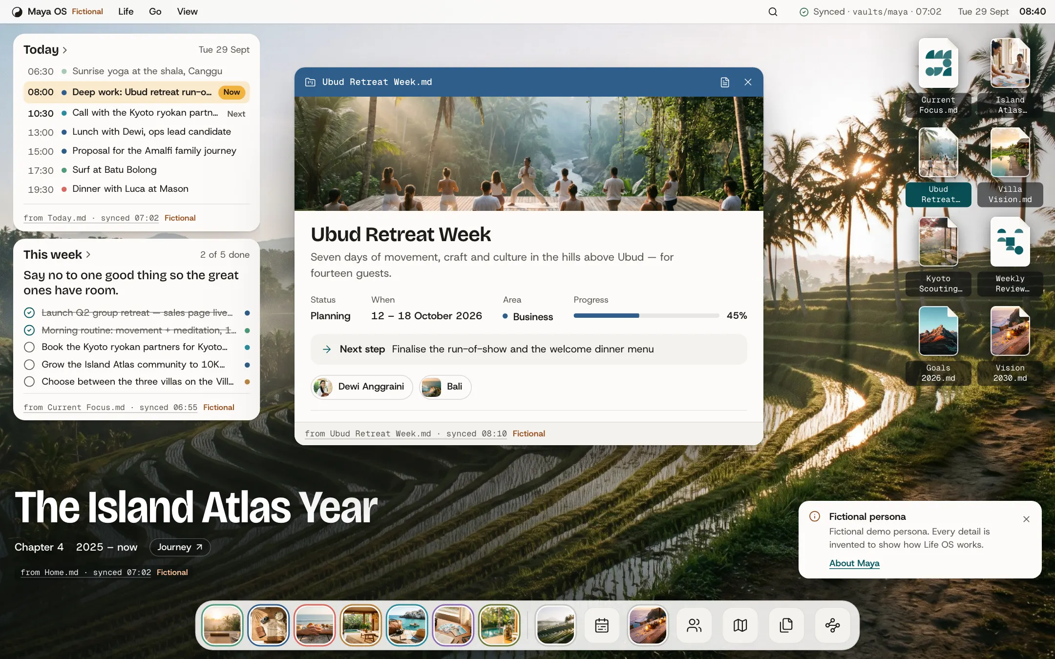 Maya's life in the Desktop world, light theme